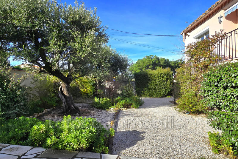 Villa - 137 m² - 5 pièces