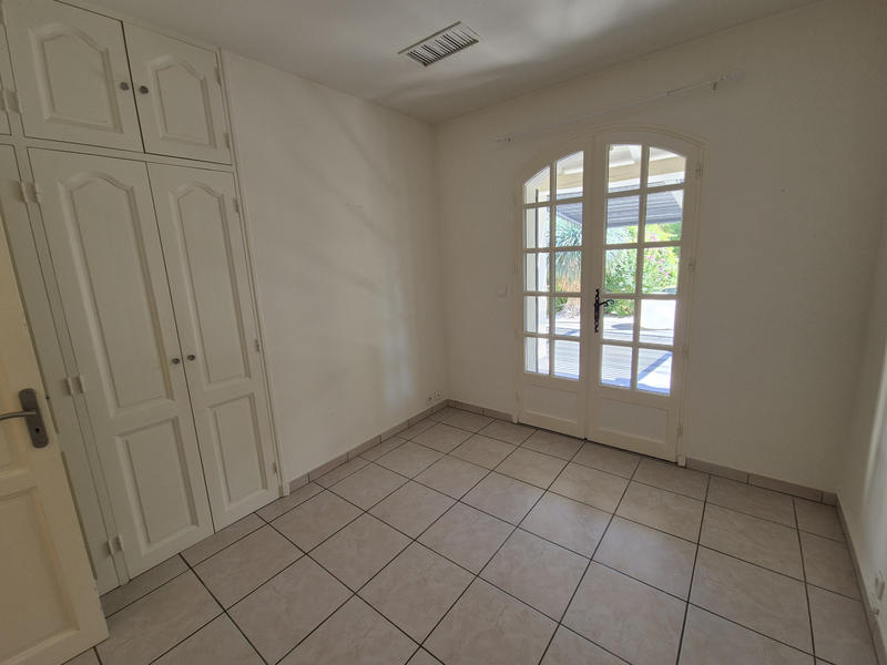 Maison - 208 m² - 8 pièces