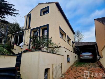 Maison - 155 m² - 7 pièces