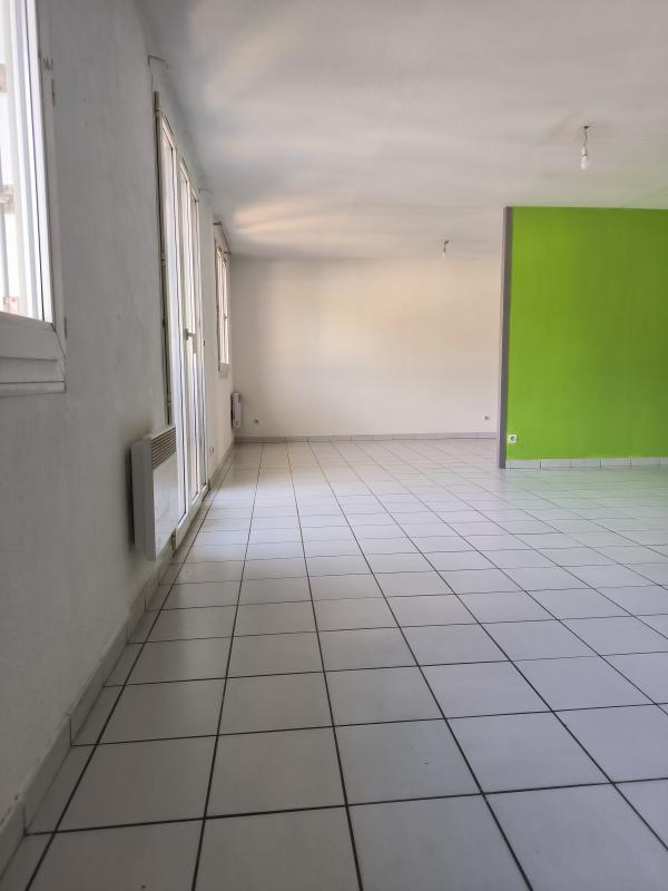 Appartement - 80 m² - 3 pièces