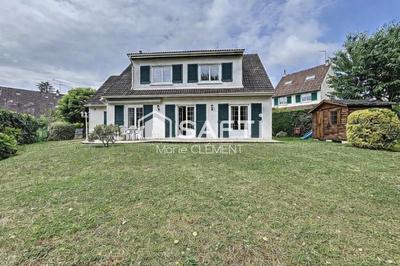 Maison - 141 m² - 5 pièces