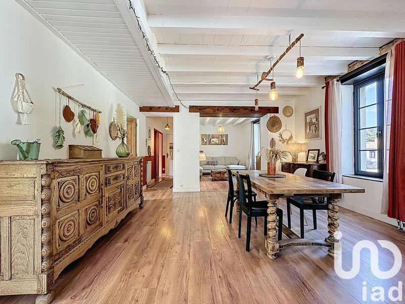 Maison - 157 m² - 9 pièces