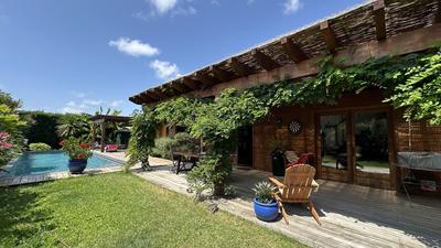 Maison de bois - 160 m² - 6 pièces