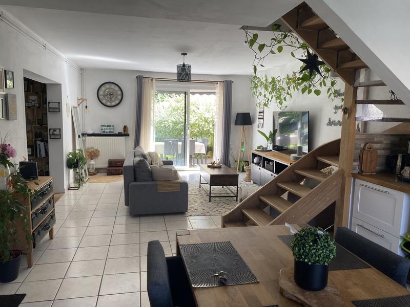 Maison - 115 m² - 6 pièces