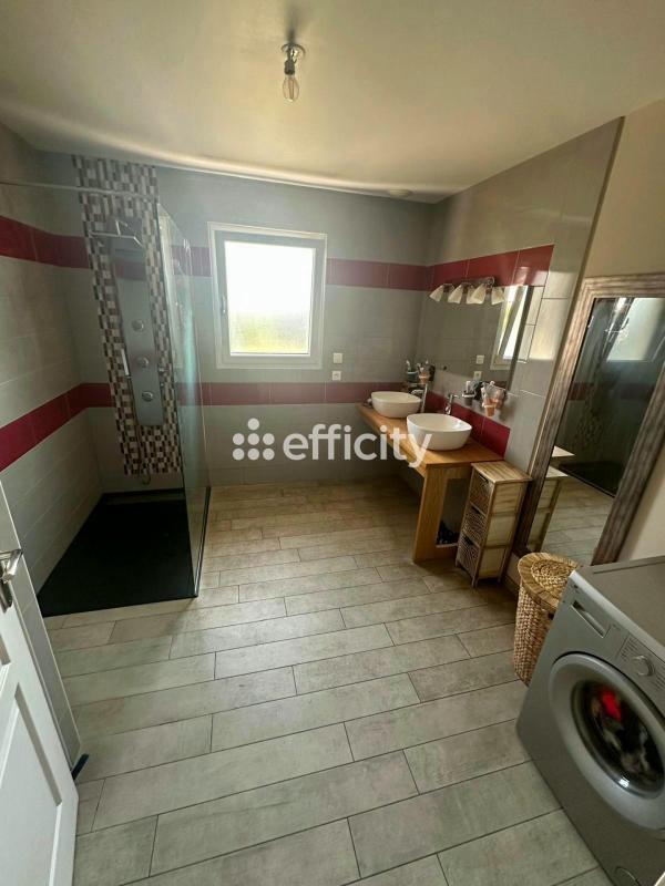 Maison - 138 m² - 6 pièces