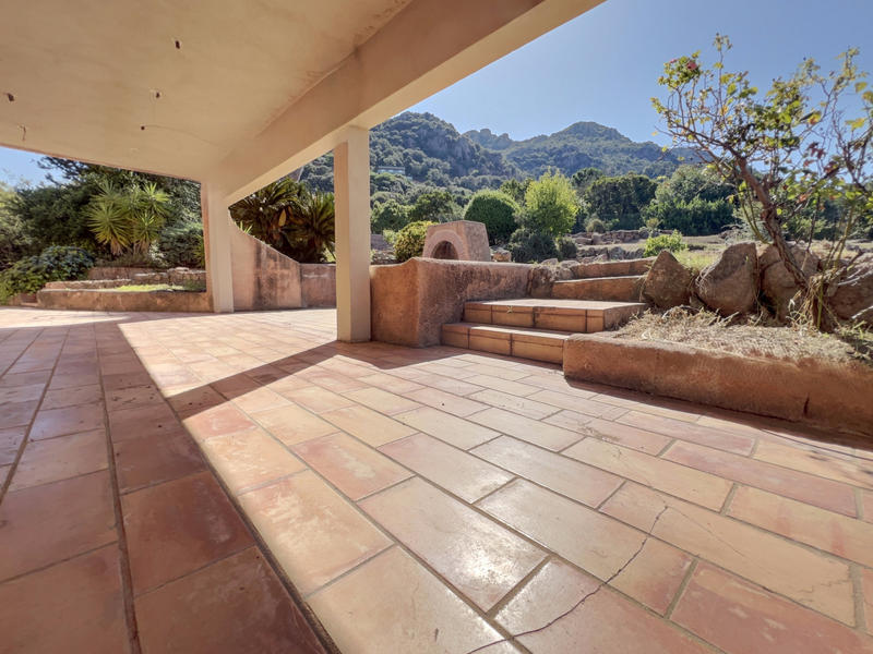 Villa - 290 m² - 6 pièces