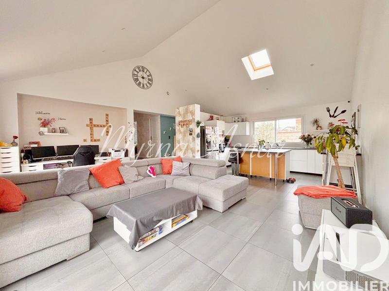 Maison - 106 m² - 5 pièces