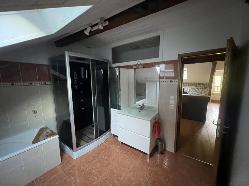 Appartement - 162 m² - 6 pièces