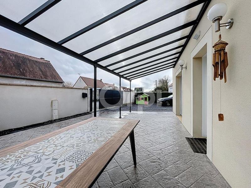 Maison - 110 m² - 4 pièces