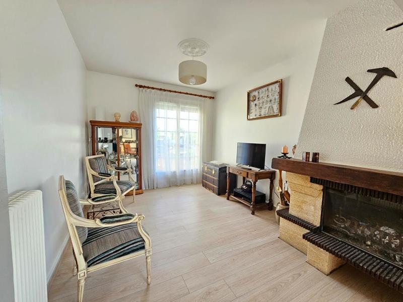 Maison - 98 m² - 5 pièces