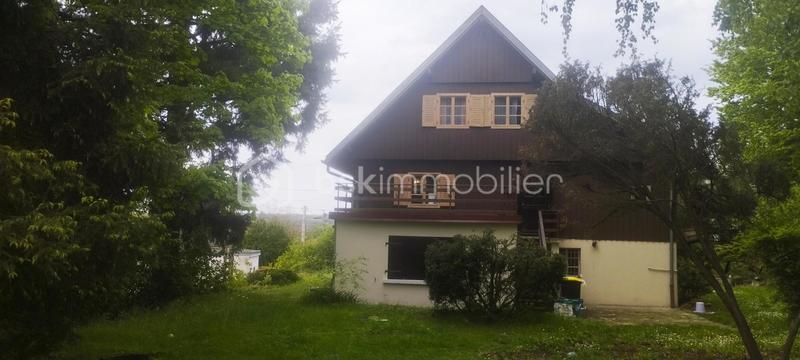 Maison - 210 m² - 6 pièces