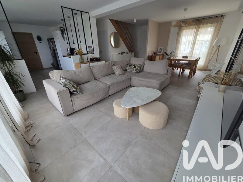 Maison - 122 m² - 5 pièces