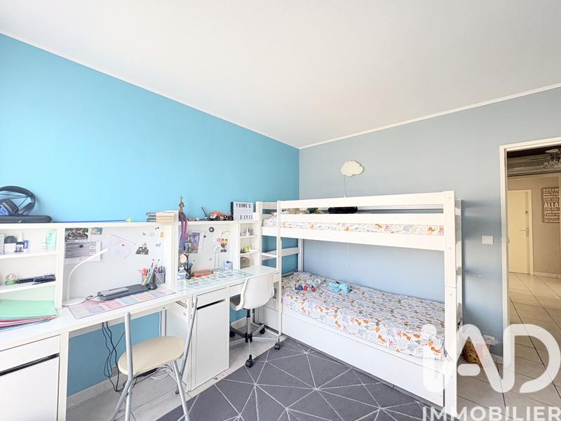 Appartement - 79 m² - 4 pièces