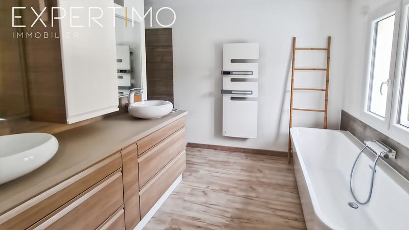 Maison - 187 m² - 6 pièces