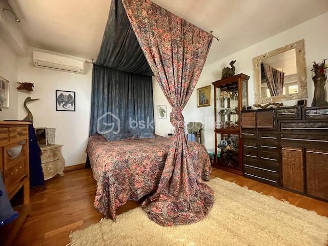 Villa - 140 m² - 6 pièces