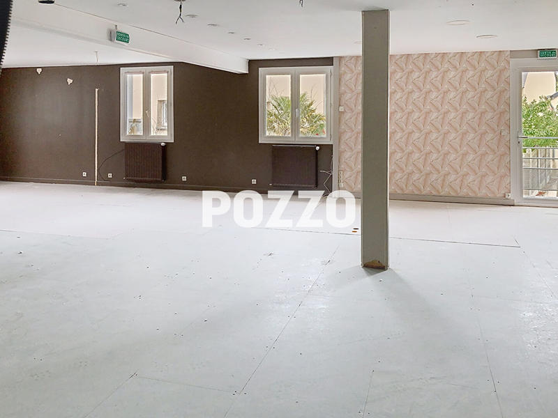 Local commercial - 200 m²