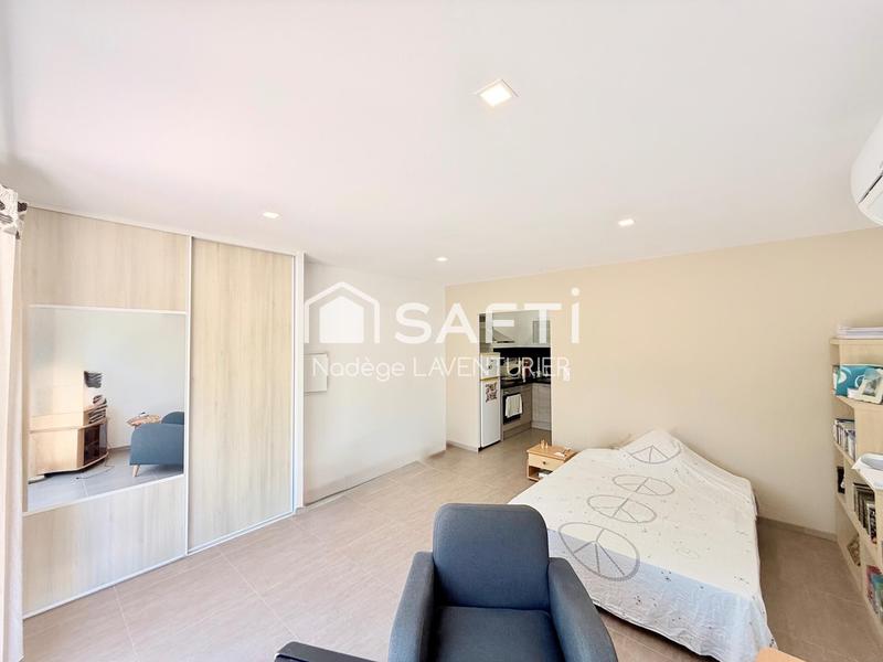 Maison - 238 m² - 9 pièces