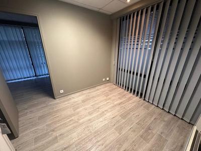 Bureau - 25 m² - 2 pièces