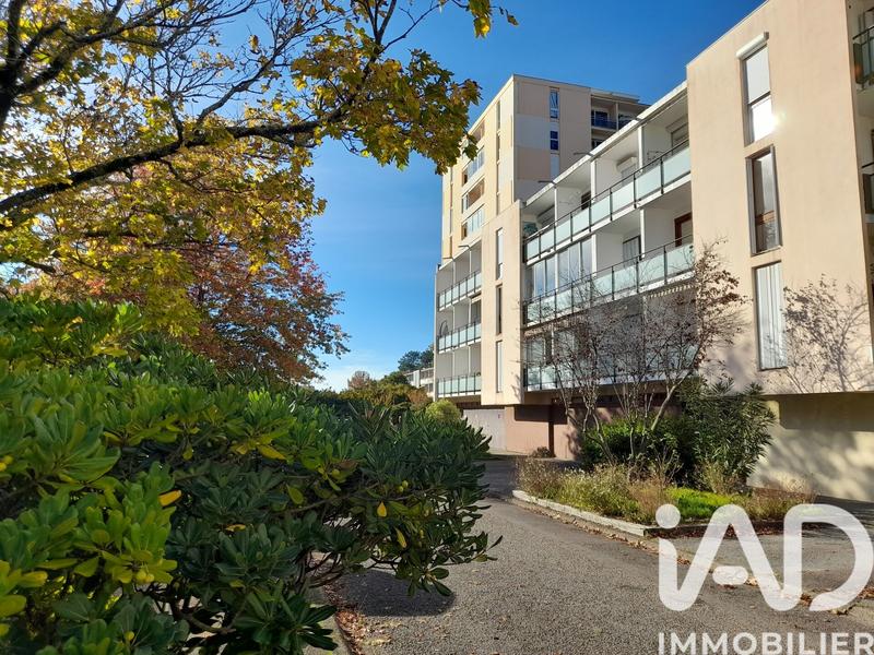 Appartement - 87 m² - 5 pièces