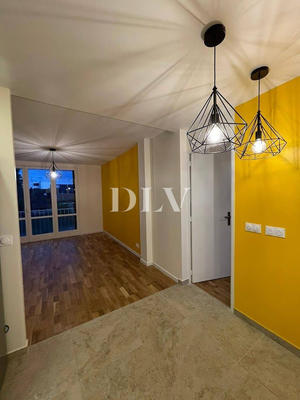 Appartement - 75 m² - 5 pièces