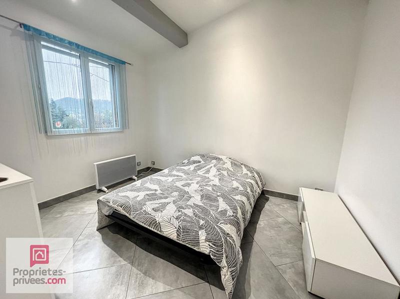 Maison - 158 m² - 7 pièces