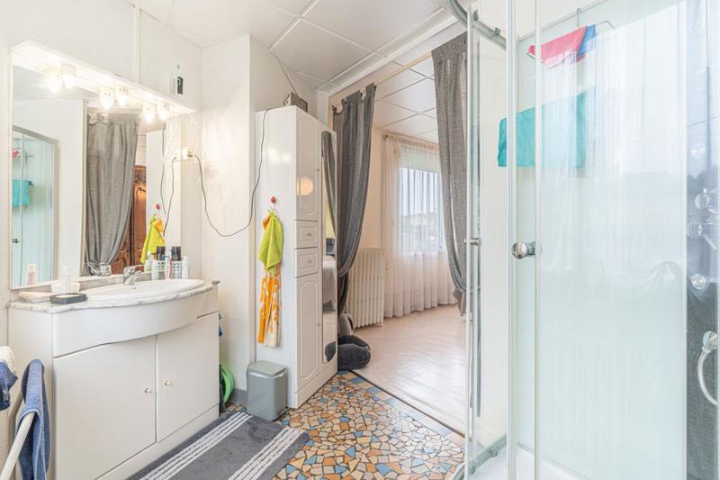 Maison - 302 m² - 8 pièces