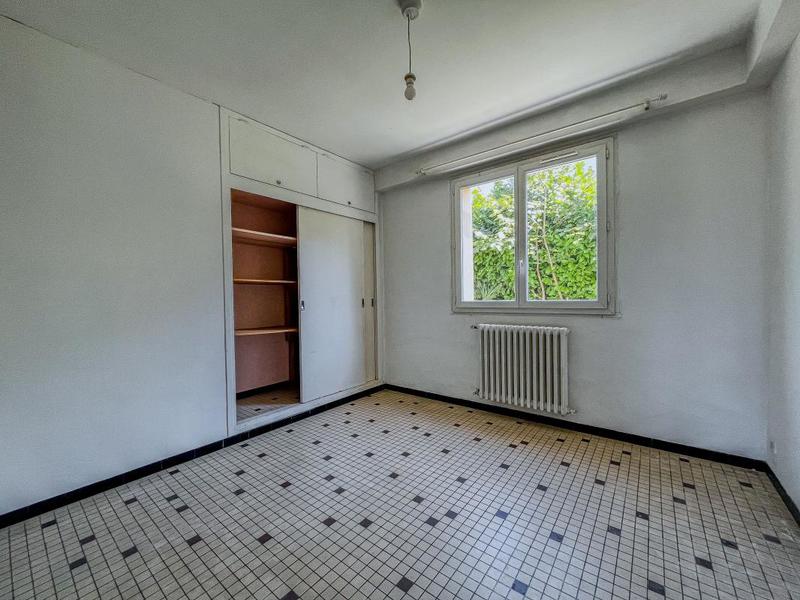 Maison - 210 m² - 9 pièces