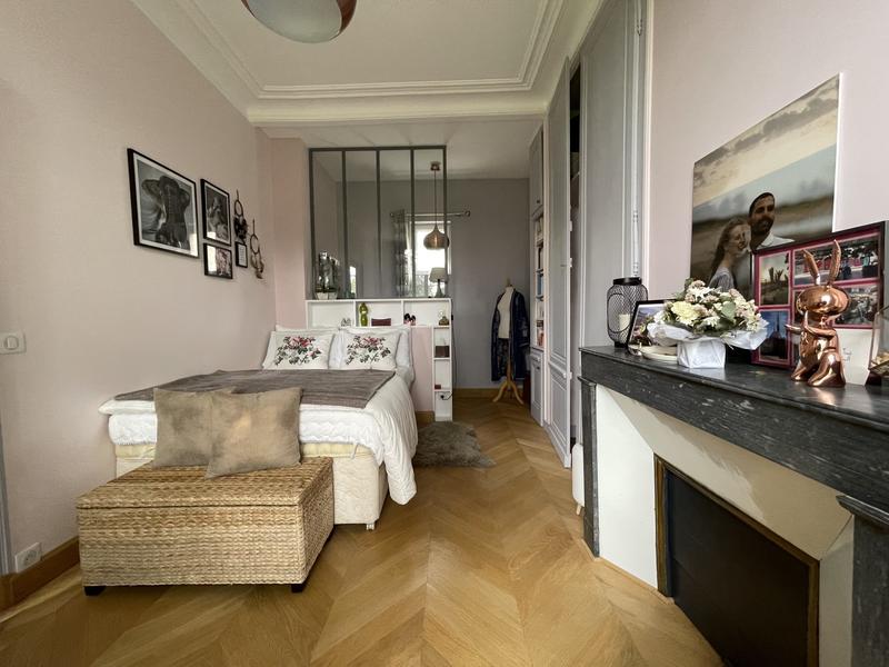 Maison - 279 m² - 10 pièces