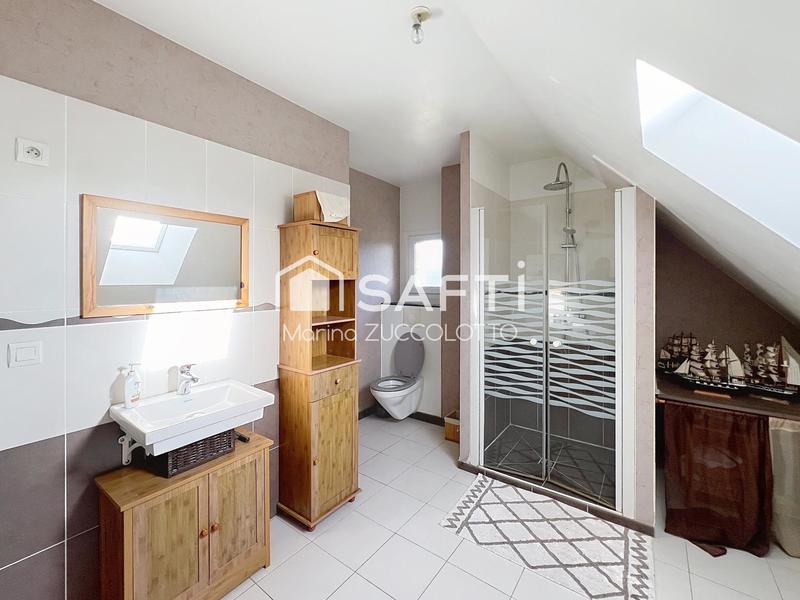 Maison - 137 m² - 5 pièces