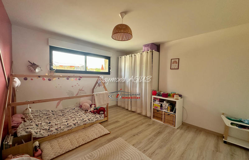 Maison - 330 m² - 14 pièces