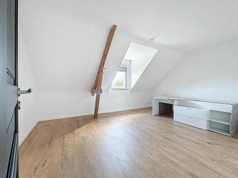 Maison - 139 m² - 6 pièces