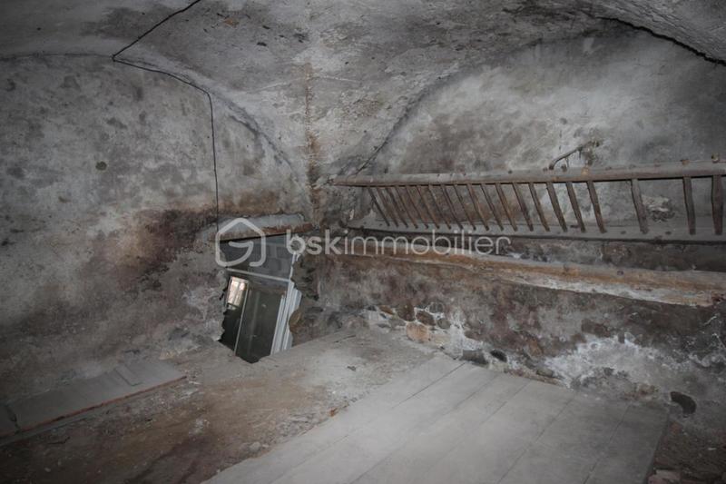 Maison de village - 150 m² - 2 pièces