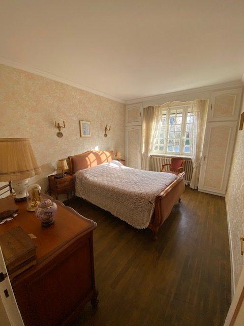 Maison - 140 m² - 8 pièces