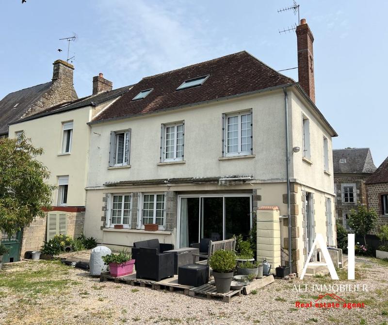 Maison ancienne - 118 m² - 6 pièces