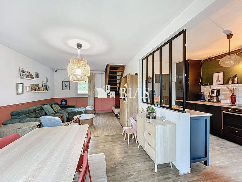 Maison - 82 m² - 5 pièces