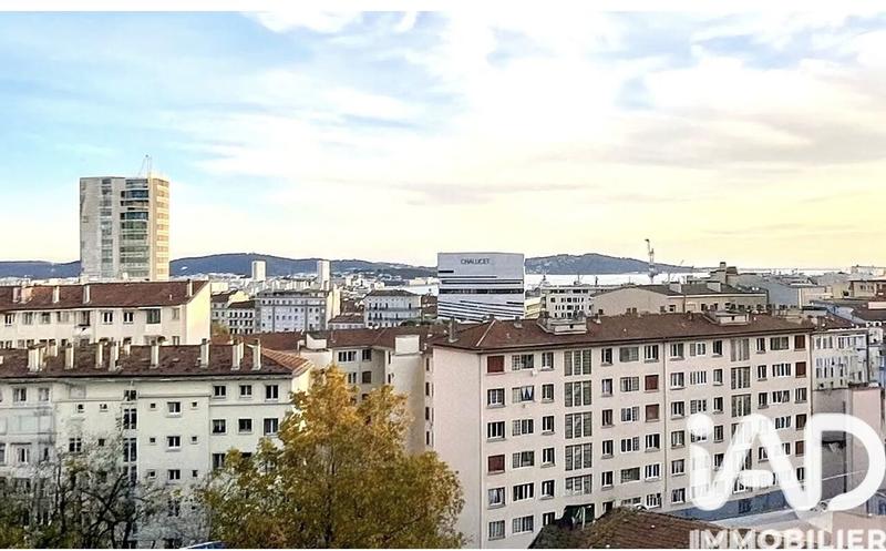 Appartement - 127 m² - 6 pièces