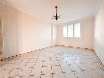 Maison - 74 m² - 4 pièces