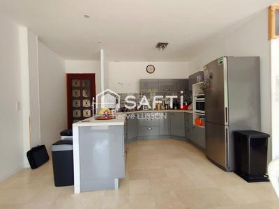 Maison - 127 m² - 6 pièces