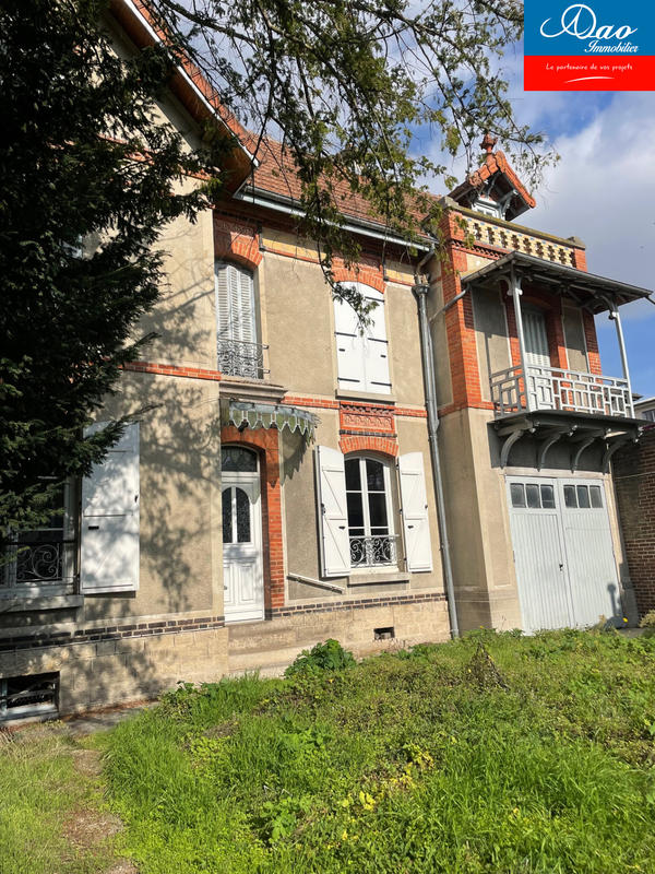 Maison - 97 m² - 5 pièces