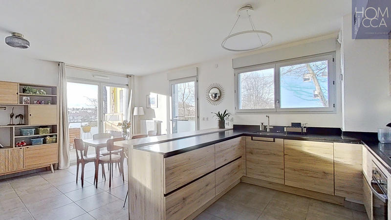 Duplex - 97 m² - 5 pièces