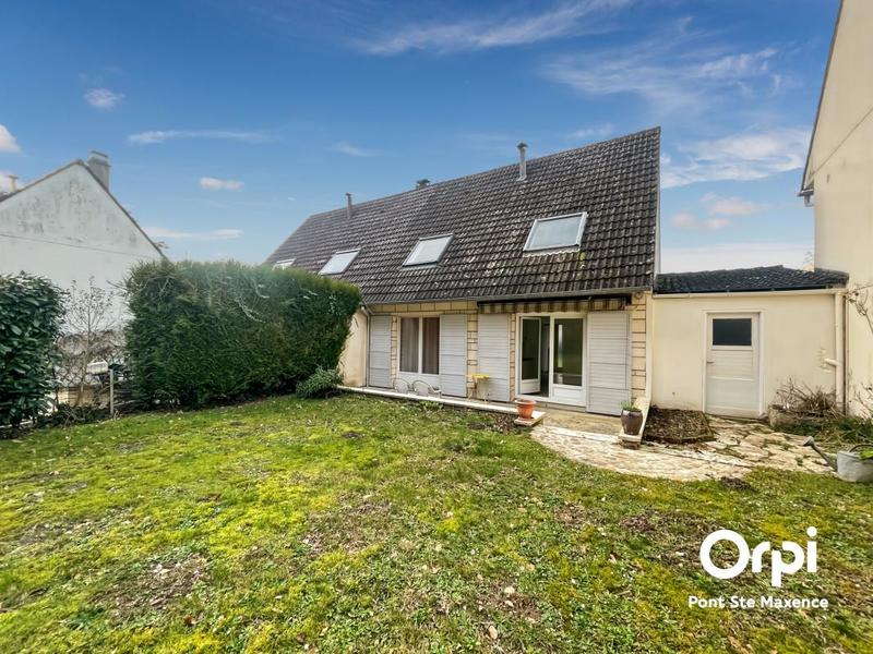 Maison - 98 m² - 4 pièces