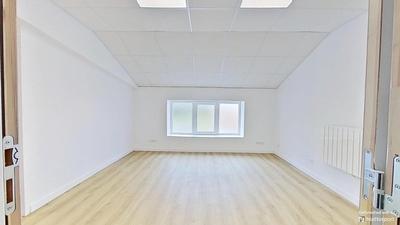 Bureau - 136 m² - 3 pièces