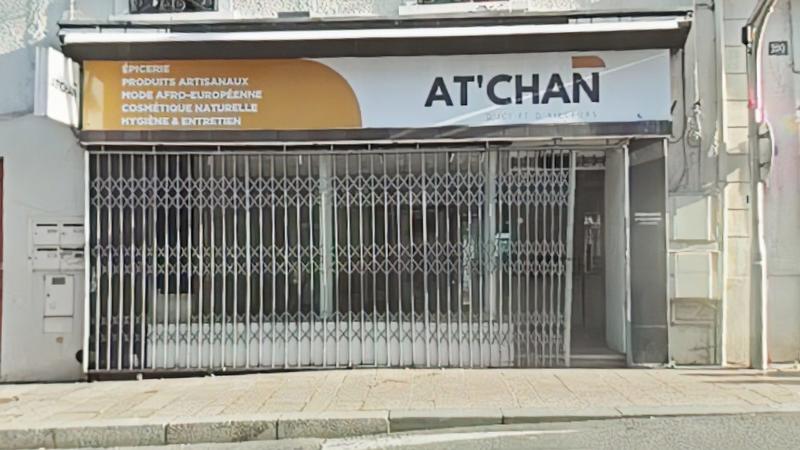 Local commercial - 49 m² - 2 pièces