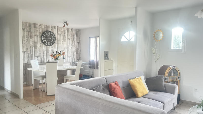 Maison - 96 m² - 4 pièces