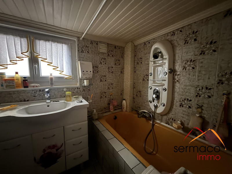 Maison - 95 m² - 4 pièces