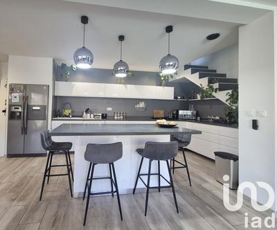 Maison - 120 m² - 4 pièces