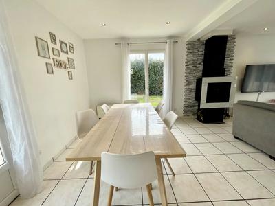 Maison - 153 m² - 8 pièces