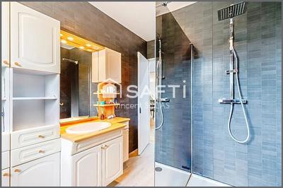 Maison - 158 m² - 7 pièces