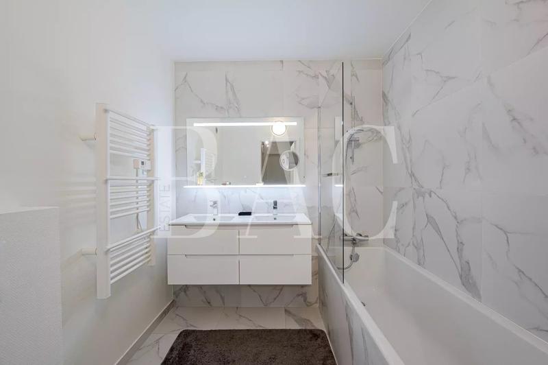 Appartement - 115 m² - 4 pièces