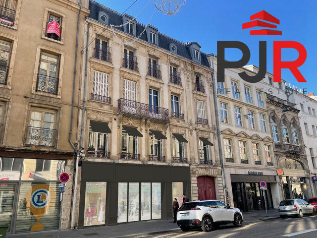 Local commercial - 1 620 m²